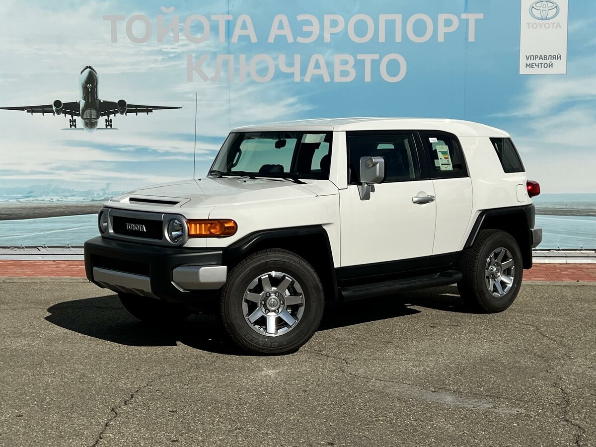 Купить новый Toyota FJ Cruiser 2006-2022 4.0 AT (276 л.с.) 4WD бензин ...