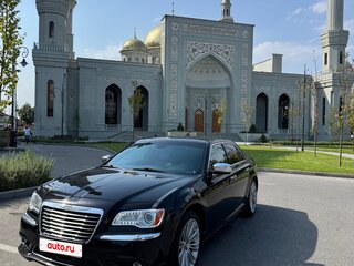 2012 Chrysler 300C II, чёрный, 1550000 рублей, вид 1
