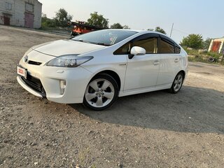 2012 Toyota Prius III Рестайлинг (XW30), белый, 1200000 рублей, вид 1