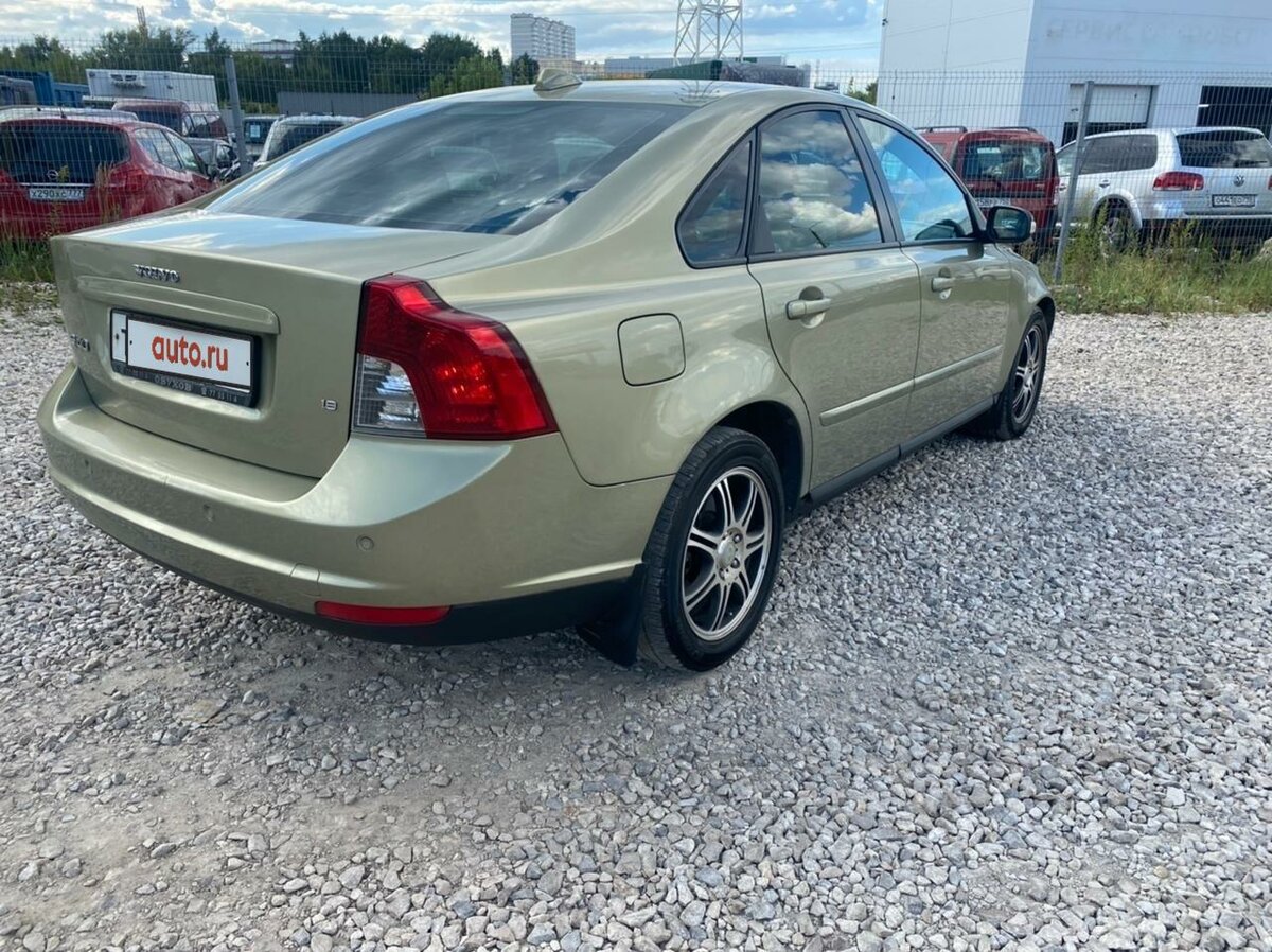 Купить б/у Volvo S40 II Рестайлинг 1.8 MT (125 л.с