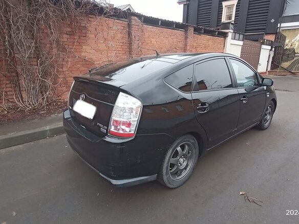 2007 Toyota Prius II Рестайлинг (XW20), чёрный, 800000 рублей - вид 2