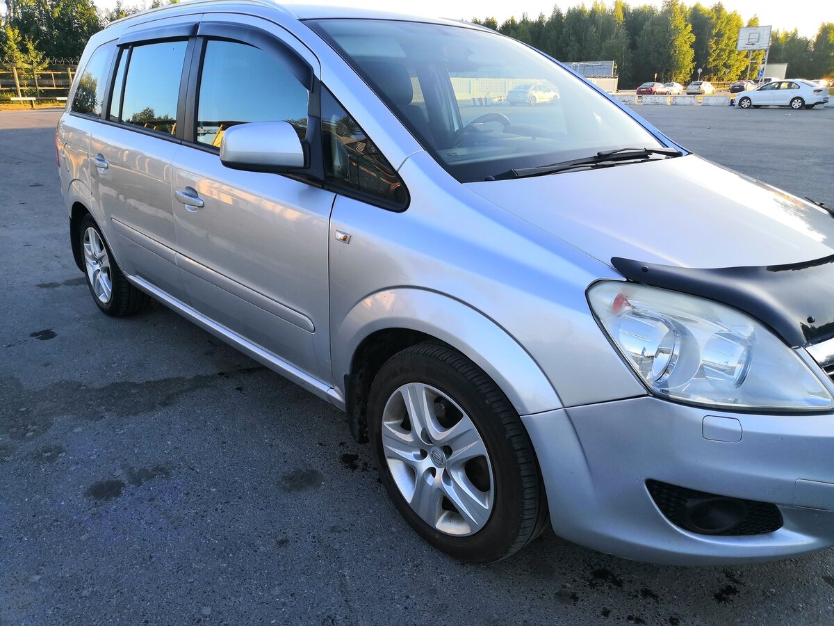 Opel Zafira 2010