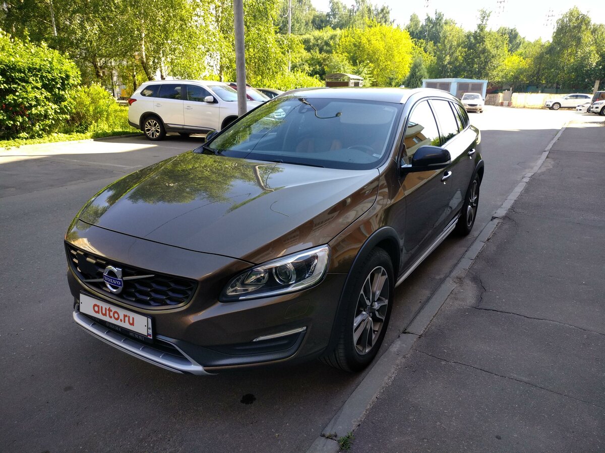 Купить б/у Volvo V60 Cross Country I 2.4d AT (190 л.с