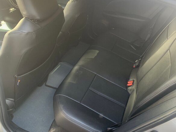 2020 Toyota Prius IV Рестайлинг (XW50), серый, 1950000 рублей - вид 36