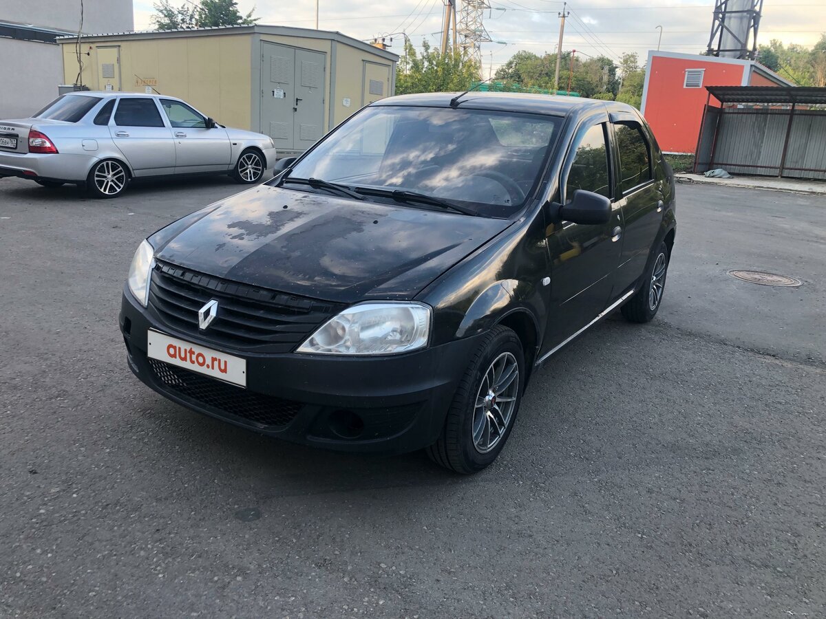Купить б/у Renault Logan I Рестайлинг 1.6 MT (84 л.с.) бензин механика в Москве: