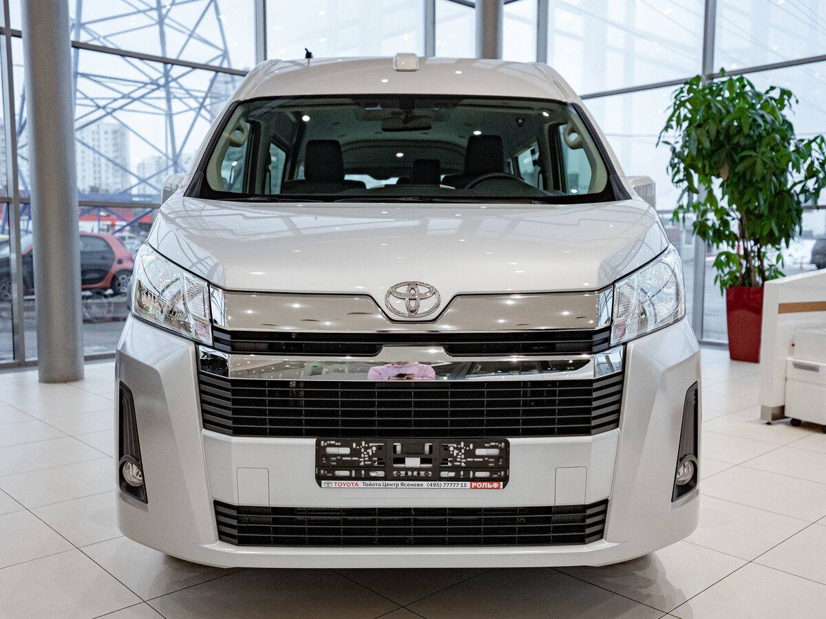 Тойота hiace h300