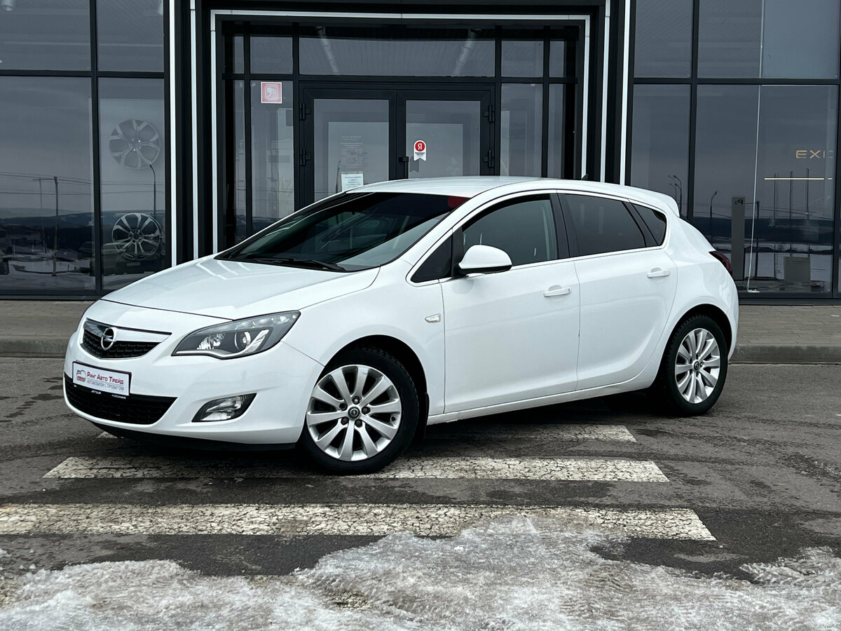 Opel Astra J