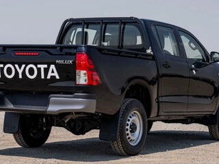 2024 Toyota Hilux VIII Рестайлинг 2, чёрный, 4220777 рублей, вид 4