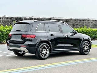 2021 Mercedes-Benz GLB 180 I (X247), чёрный, 2340000 рублей, вид 4
