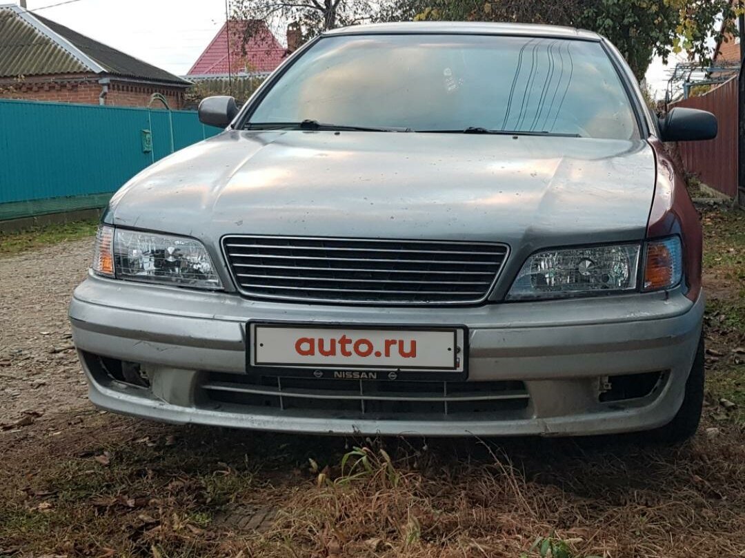 Nissan maxima Grey