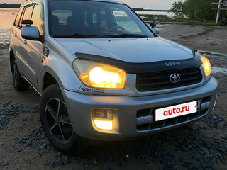 2002 Toyota RAV4 II (XA20), серебристый, 500000 рублей, вид 1