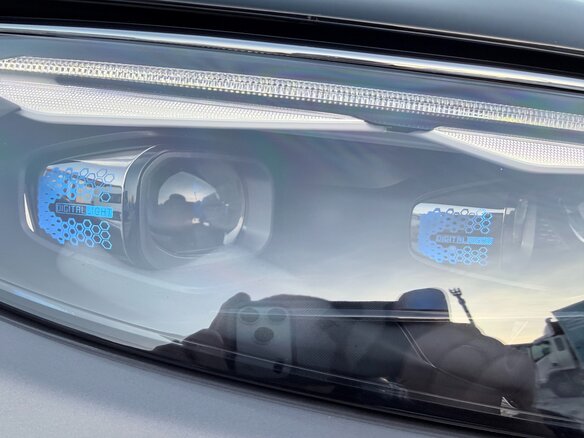 2024 Mercedes-Benz Maybach EQS SUV 680, чёрный, 22000000 рублей - вид 15