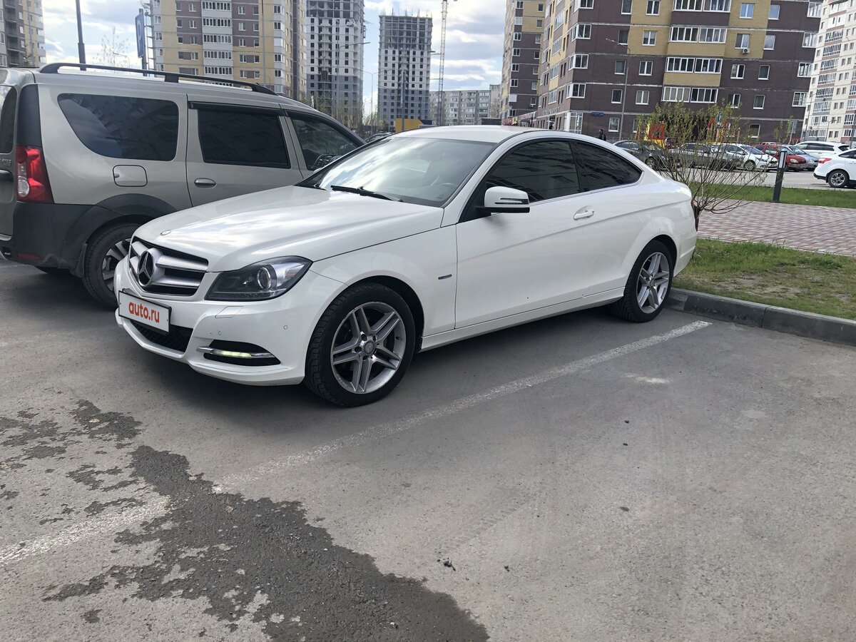 Мерседес 180 купе белый
