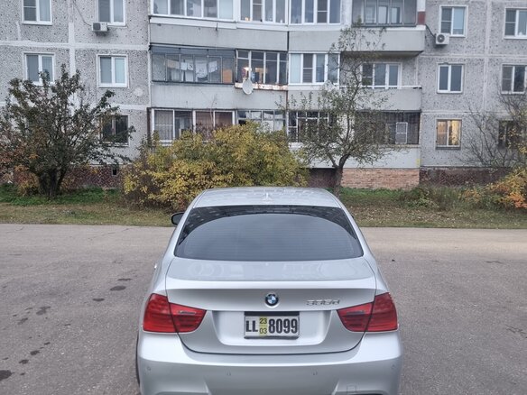 2011 BMW 3 серии 335d V (E90/E91/E92/E93) Рестайлинг, серебристый, 1800000 рублей - вид 2