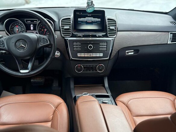 2016 Mercedes-Benz GLE 400 I (W166), чёрный, 3650000 рублей - вид 4