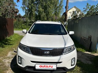 2014 Kia Sorento II Рестайлинг, белый, 1800000 рублей, вид 1