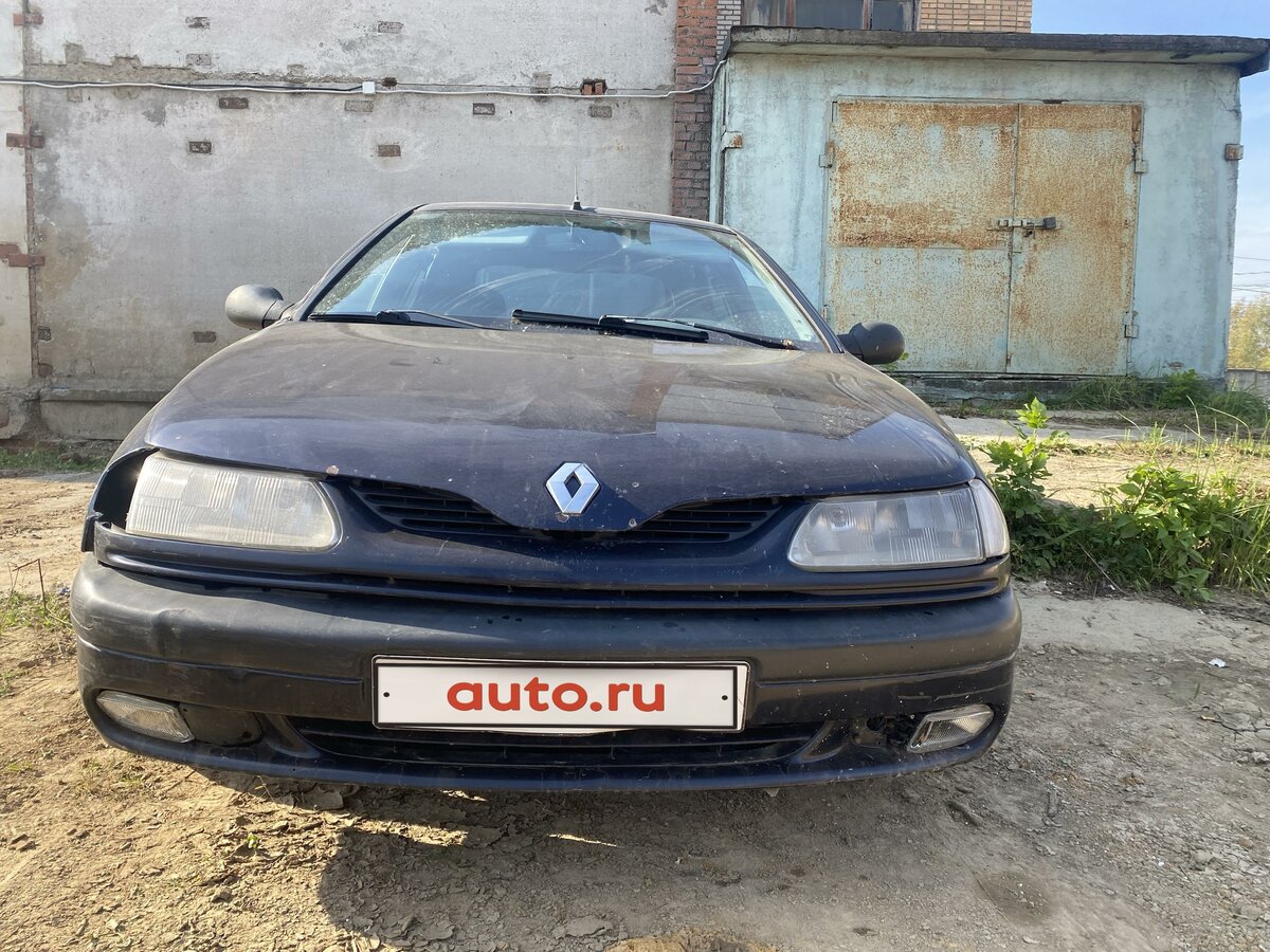 Купить б/у Renault Laguna I 1.8 MT (90 л.с.) бензин механика в ...