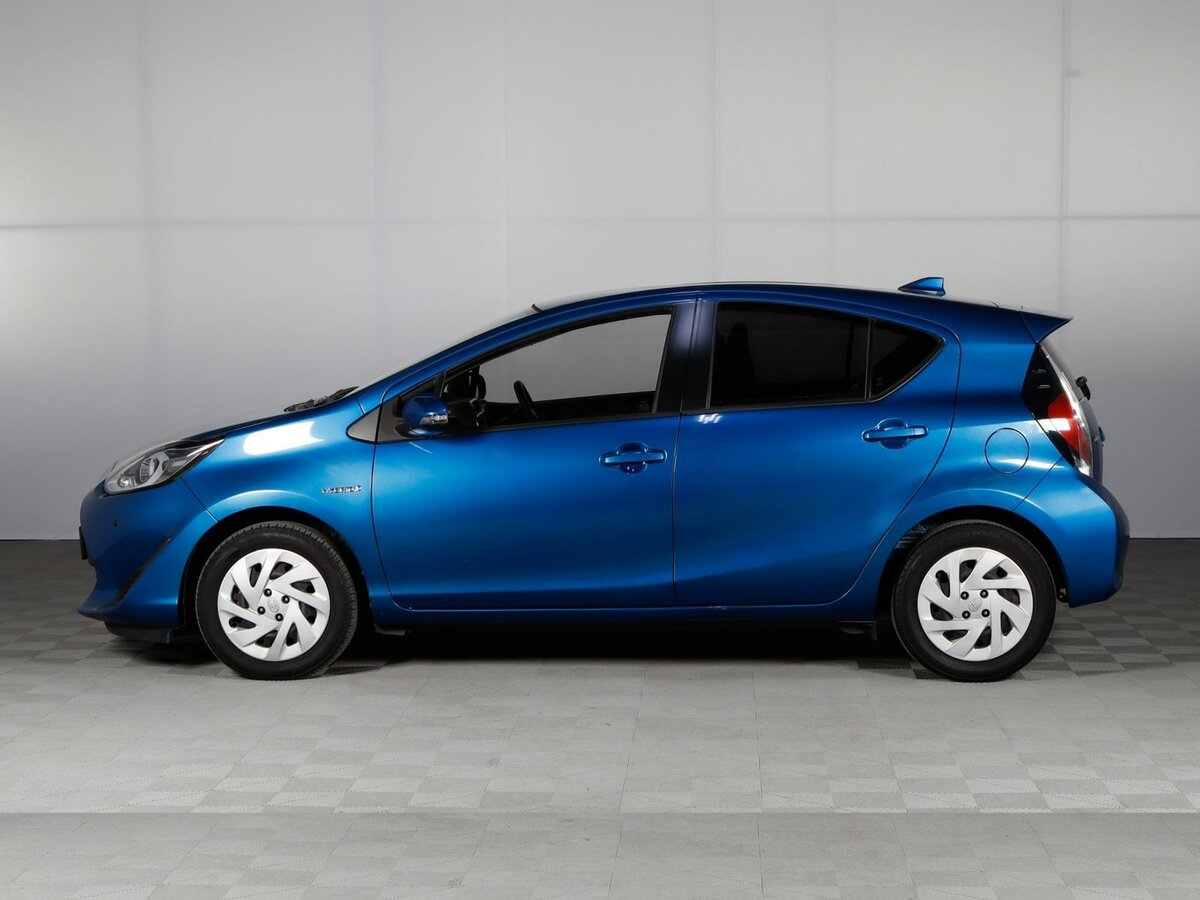 Р“РѕР»СѓР±РѕР№ 856 Toyota Aqua