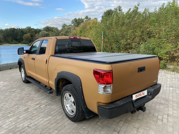 2010 Toyota Tundra Double Cab II, белый - вид 1