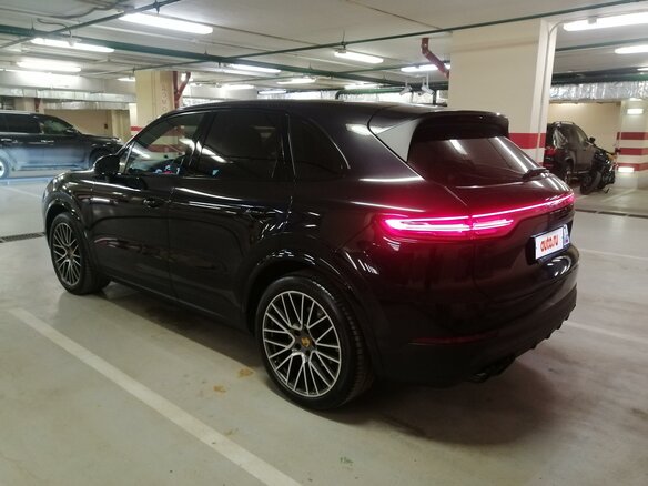 2020 Porsche Cayenne III, чёрный - вид 15