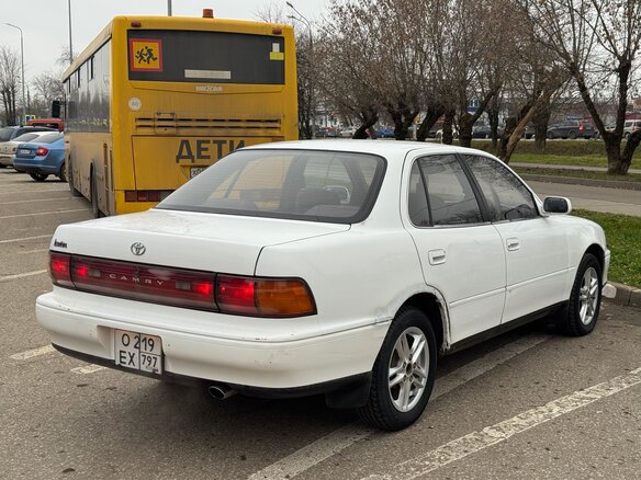 1992 Toyota Camry V30, белый - вид 6