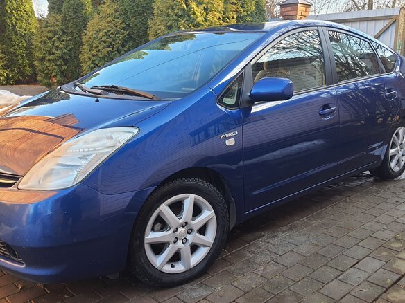 2008 Toyota Prius II Рестайлинг (XW20), синий, 700000 рублей - вид 2