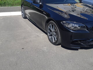 2011 BMW 5 серии 528i VI (F10/F11/F07), чёрный, 1370000 рублей, вид 1