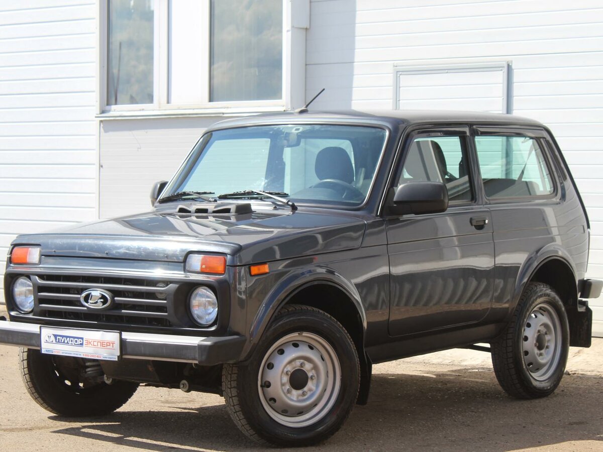 Серая Lada p973ch
