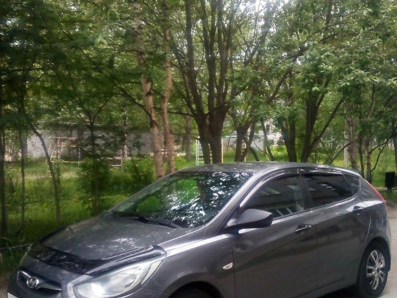 Хендай солярис хэтчбек черный