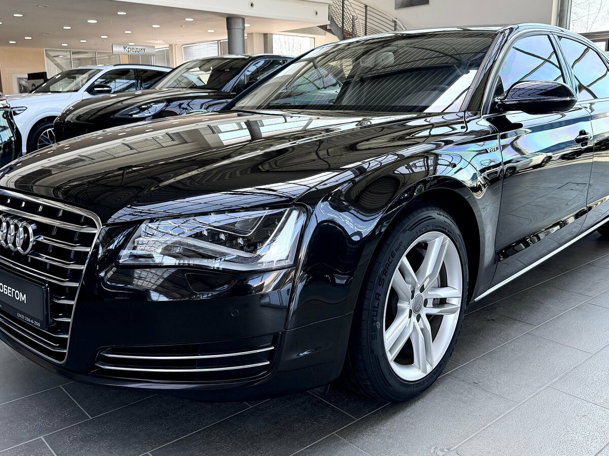 Audi A8 III (D4)