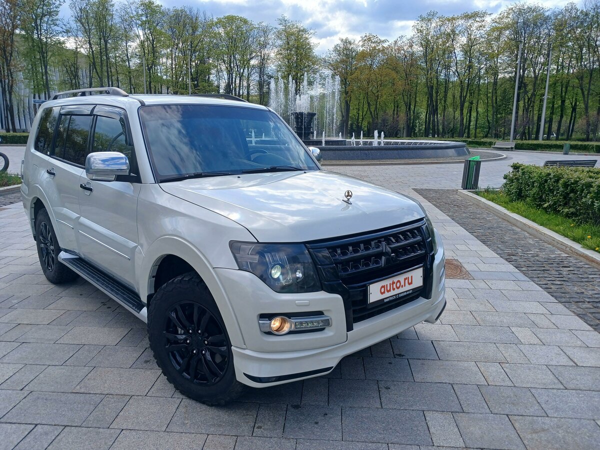 Купить б/у Mitsubishi Pajero IV Рестайлинг 2 3.8 AT (243 л.с.) 4WD ...