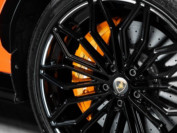 2025 Lamborghini Urus SE I Рестайлинг, оранжевый, 53633300 рублей - вид 14