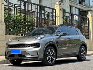 2022 Lynk & Co 01 I Рестайлинг, серебристый, 1950090 рублей, вид 1