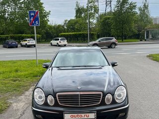 2003 Mercedes-Benz E-Класс 240 III (W211, S211), чёрный, 600000 рублей, вид 1