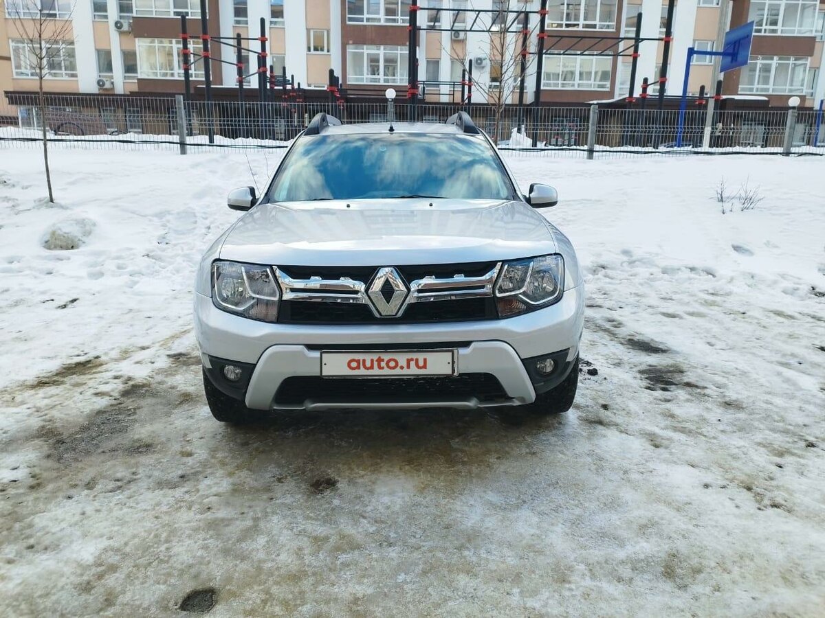 Купить б/у Renault Duster I Рестайлинг 2.0 MT (143 л.с.) 4WD бензин ...