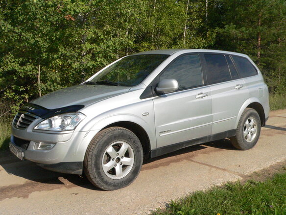 2011 SsangYong Kyron I Рестайлинг, серебристый - вид 3