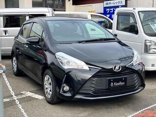 2020 Toyota Vitz III (XP130) Рестайлинг, чёрный, 832000 рублей, вид 1