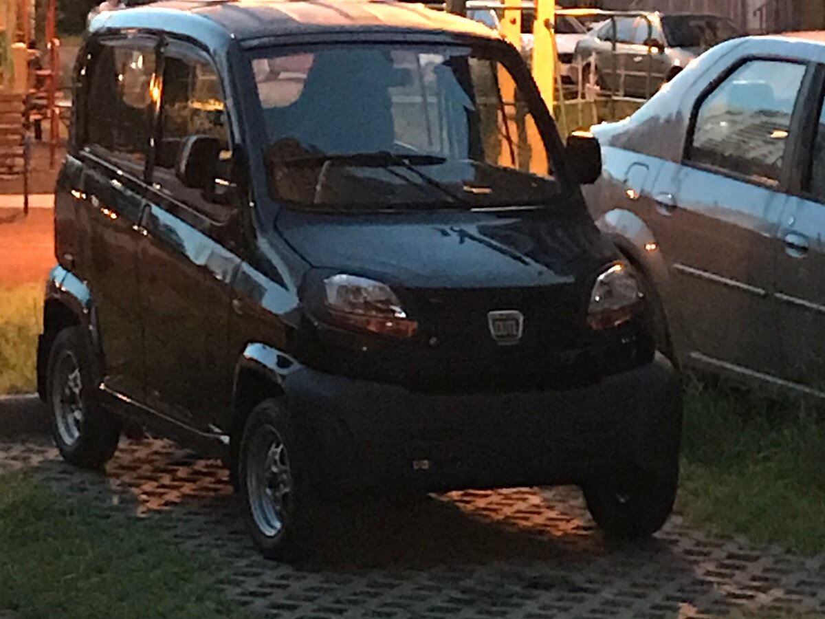 Bajaj Qute и Матиз