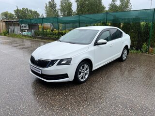 2017 Skoda Octavia III (A7) Рестайлинг, белый, 870000 рублей, вид 1