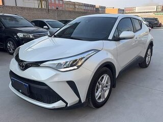 2021 Toyota C-HR I Рестайлинг, белый, 1550010 рублей, вид 1