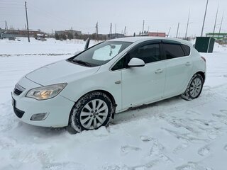 2012 Opel Astra J, белый, 500000 рублей, вид 1