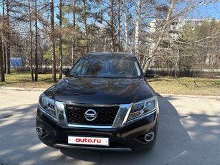 2015 Nissan Pathfinder IV, чёрный, 1950000 рублей, вид 1