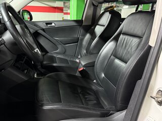 2012 Volkswagen Tiguan I Рестайлинг, белый, 1400000 рублей, вид 4
