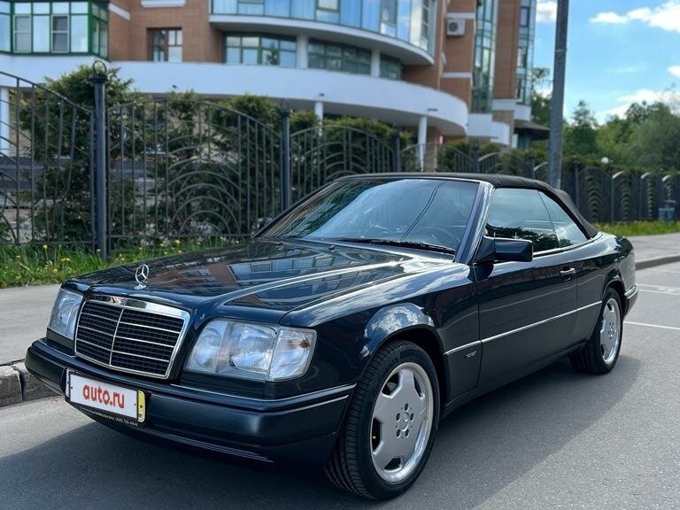 Мерседес е 2002 года