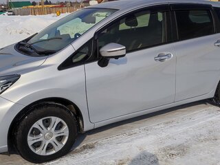 2019 Nissan Note II Рестайлинг, серебристый, 1025000 рублей, вид 3