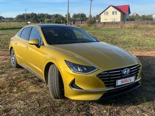 2019 Hyundai Sonata VIII (DN8), жёлтый, 2330000 рублей, вид 1