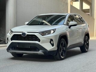 2022 Toyota RAV4 V (XA50), белый, 2850000 рублей, вид 1