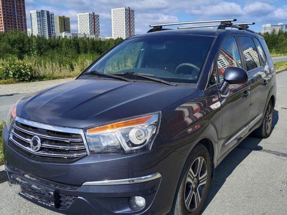 SSANGYONG Stavic 2014