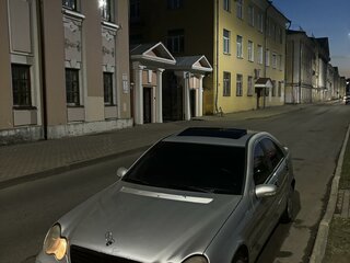 2000 Mercedes-Benz C-Класс 200 II (W203), серый, 300000 рублей, вид 1