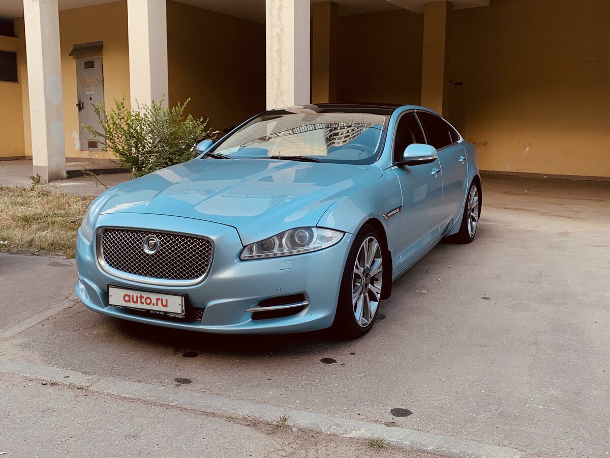 Jaguar XJ 2011